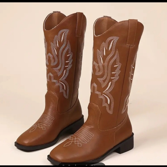 Brand new women's size 9 boots - Picture 1 of 1